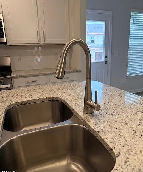 222 Broomside Ave — Photo 9