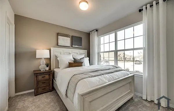 4 bed, 2118 sqft, $2,900 — Photo 3