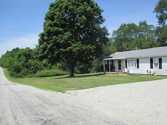 2nd image of 11056 Knoxville Rd