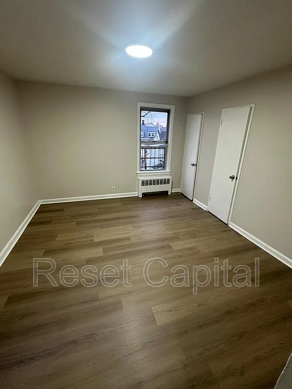 2 bed, 1.0 bath, 800 sqft, $1,799 — Photo 3