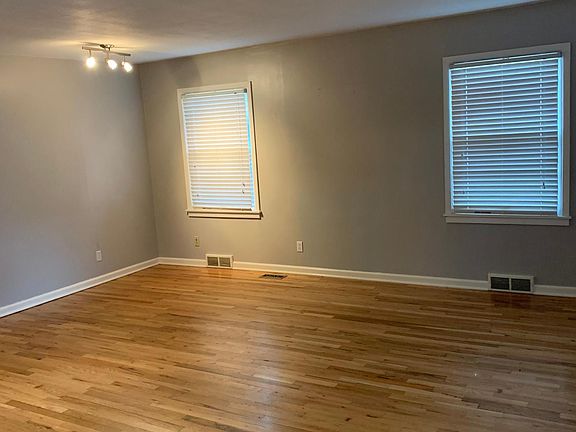 4th image of 1300 S 49th St