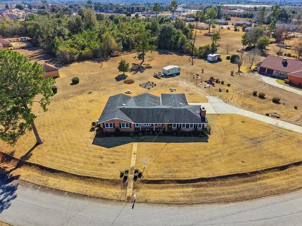 2401 Greenmount Ct, Albany, GA 31705