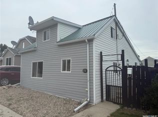 233 Central Ave, Montmartre, SK S0G3M0
