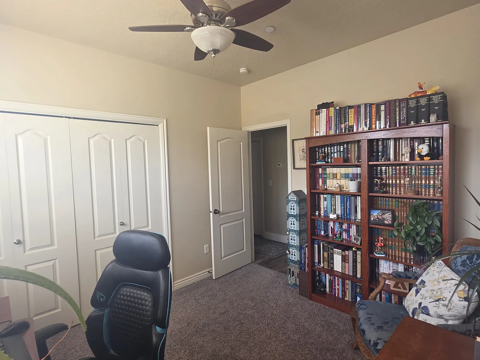 2 bed, 1400 sqft, $1,700 — Photo 2