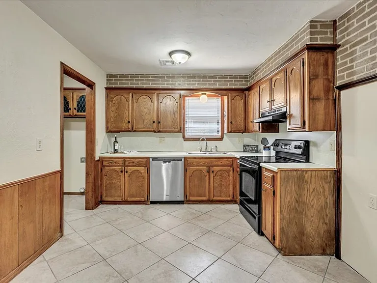 4121 Monica Dr — Photo 8