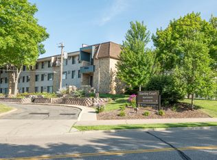 Stanley Court, Bloomington, MN 55437