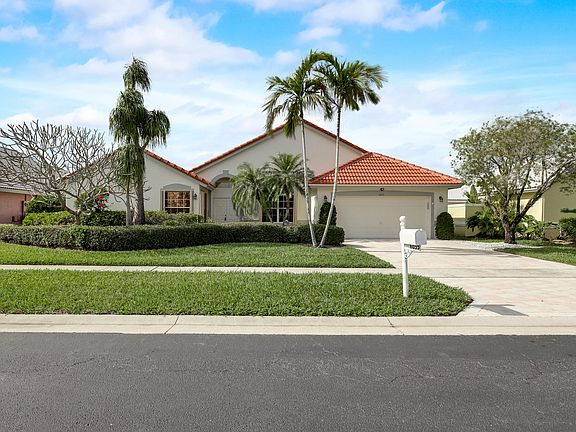 2nd image of 6055 Golf Villas Dr
