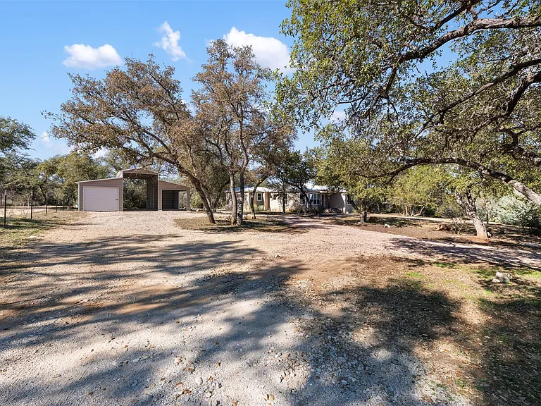 1610 Pace Bend Rd N — Photo 31