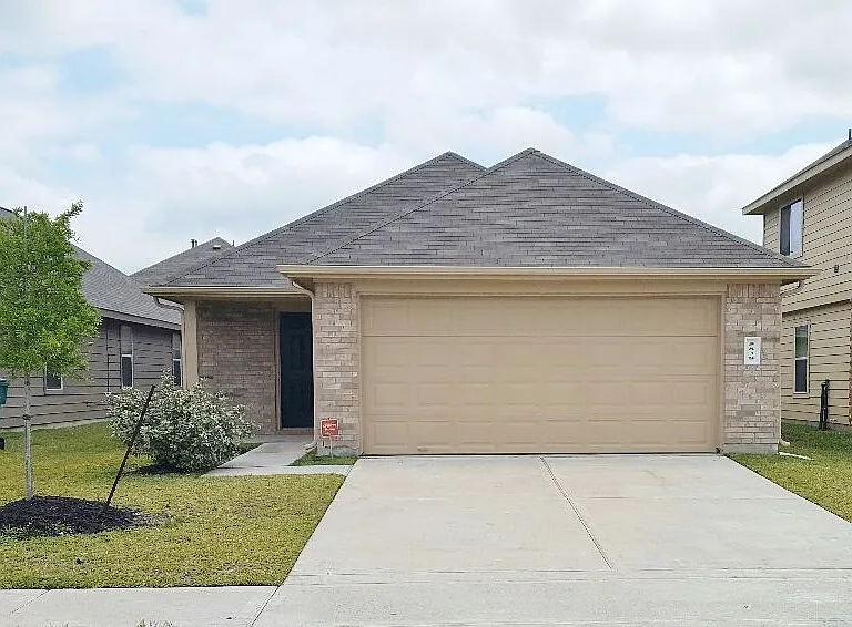 5838 Kyle Cove Dr — Photo 1