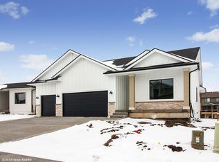 14716 Bentwood Cir, Urbandale, IA 50323