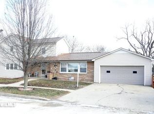 17 N Linn St, Shannon, IL 61078
