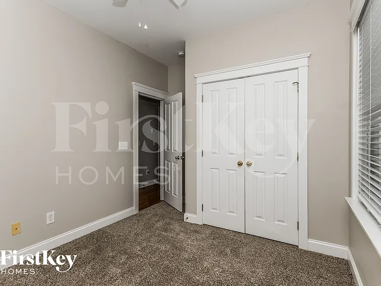 205 Barberry St — Photo 13