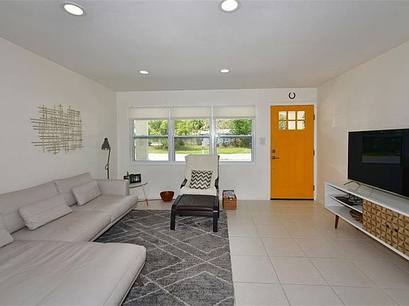 5th image of 3182 Courtland St