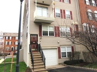 34 Cornerstone Ln, Newark, NJ 07103