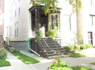 3435 N Marshfield Ave #1, Chicago, IL 60657