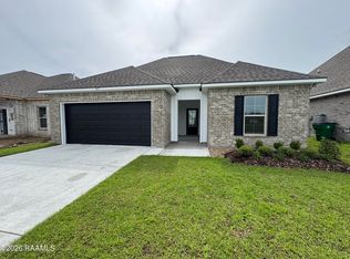 107 Pierce Ln, Maurice, LA 70555