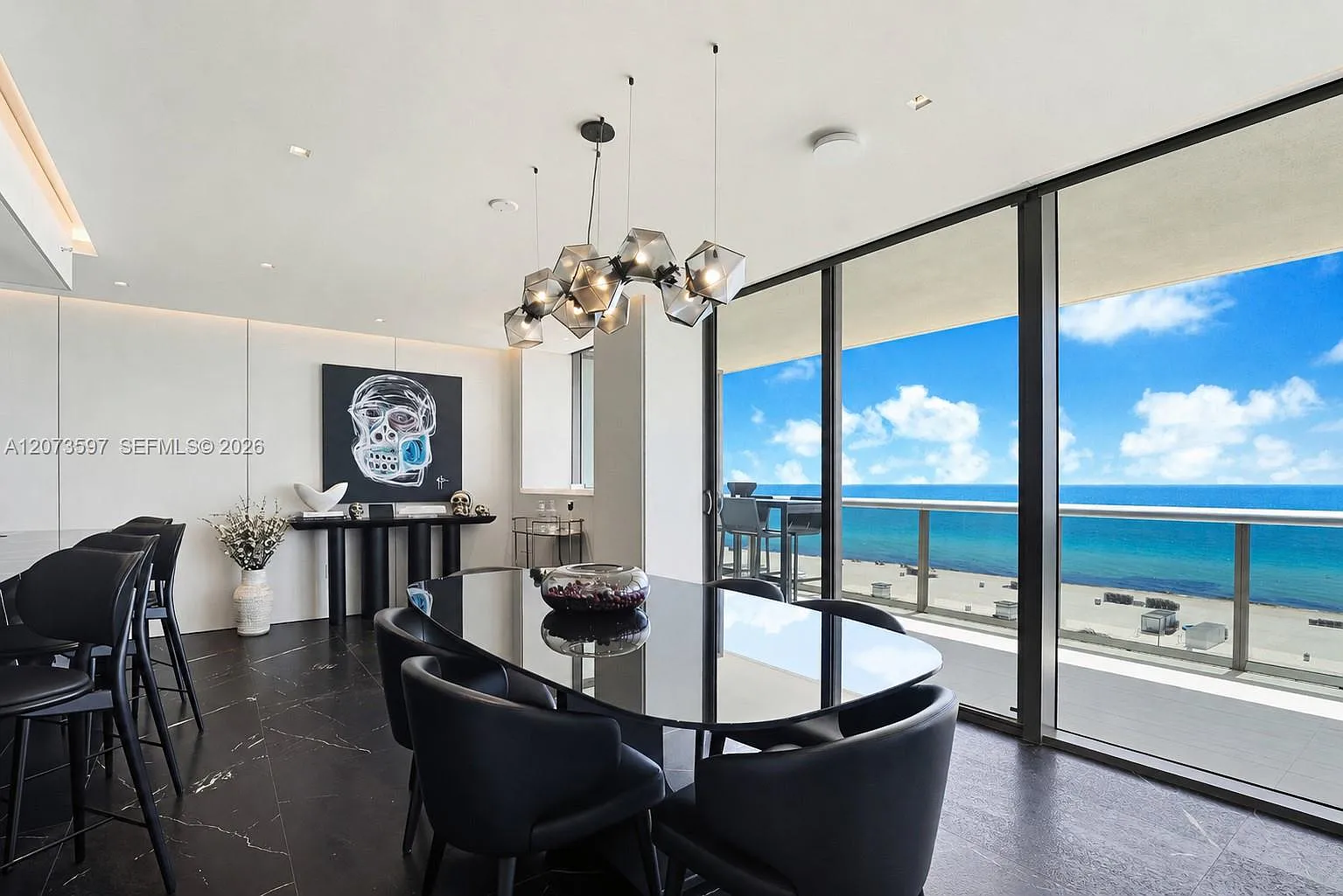 Mei Condo — Photo 2