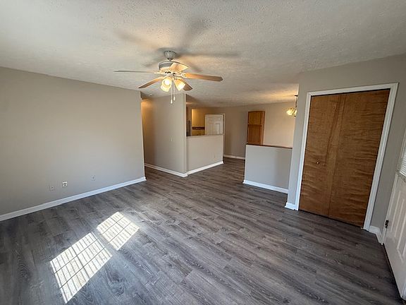 3rd image of 117 Ohio St #117