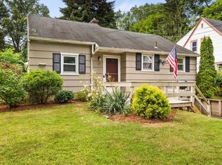 45 Hartfeld Dr, Rochester, NY 14625