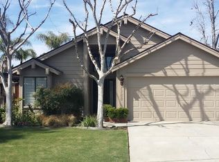 7160 Hanover Cir, Bakersfield, CA 93309