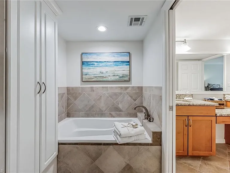 5633 Turtle Bay Dr #37 — Photo 19