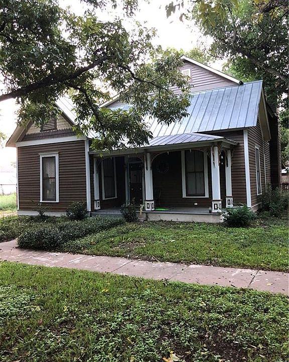 1st image of 602 Burleson St