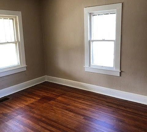 4th image of 804 Wilson Ave