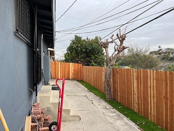 5th image of 2916 W Century Blvd APT 1