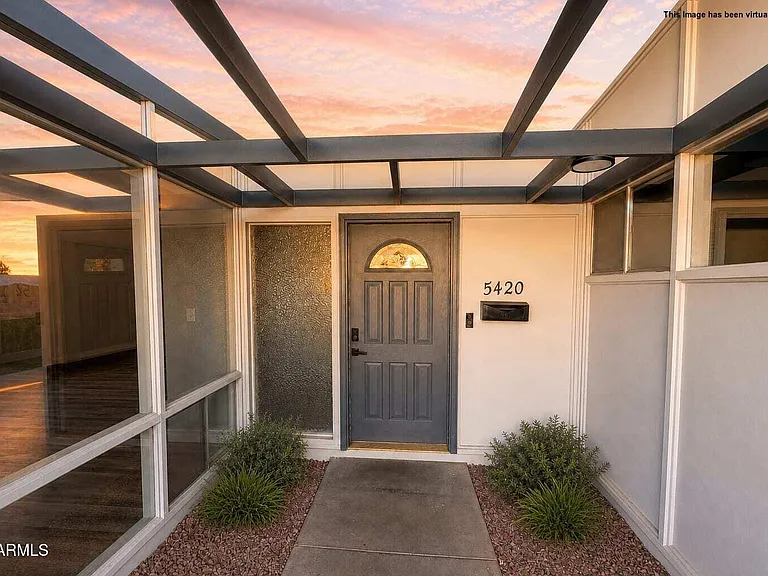 5420 N Granite Reef Rd — Photo 2