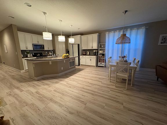 2nd image of 6707 Club Villa Rd