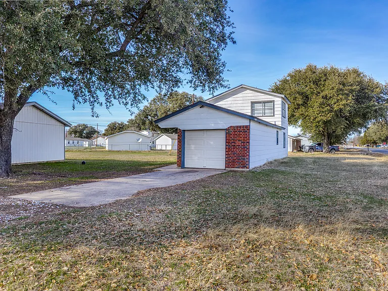 1833 Pelican Dr N — Photo 21