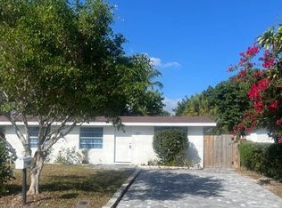 217 SW 3rd Court, Deerfield Beach, FL 33441