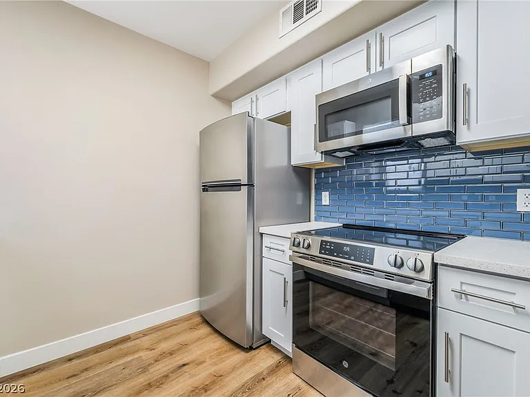45 Maleena Mesa St #427 — Photo 9