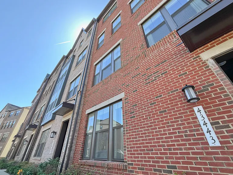 43443 Stonewood Crossing Ter — Photo 1