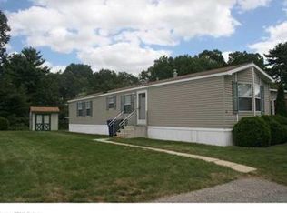 22 Circle Dr, North Windham, CT 06256