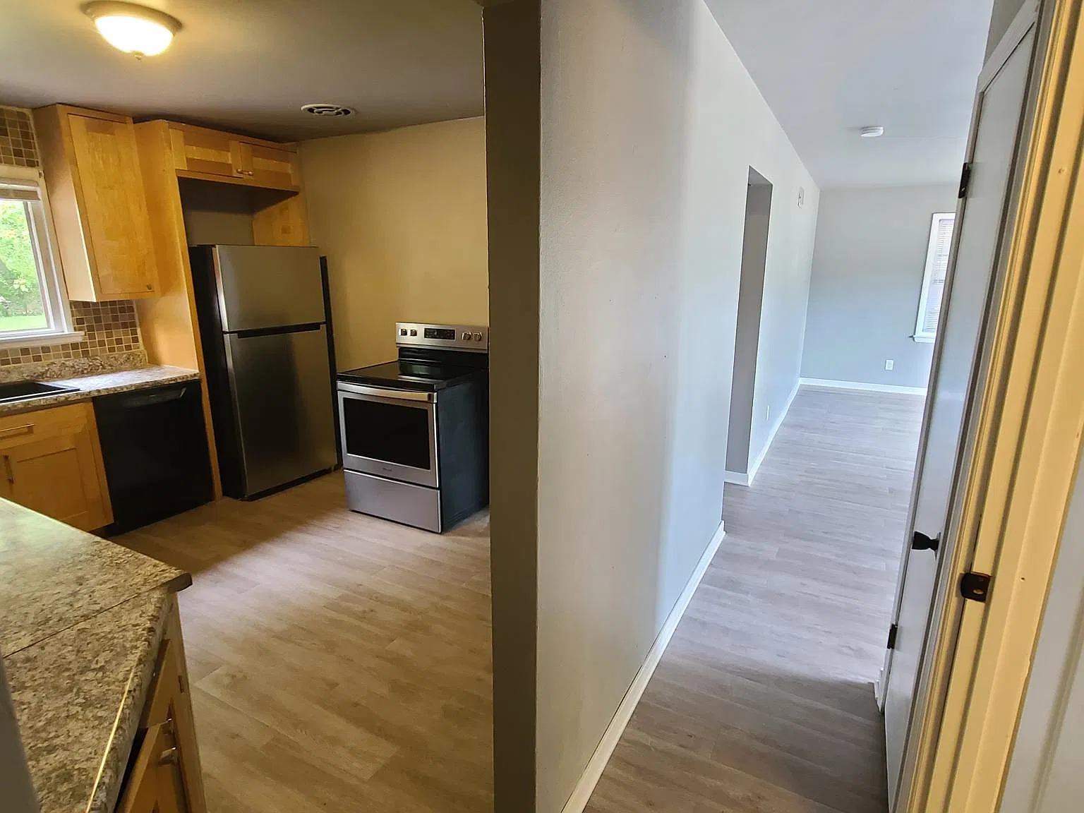 1444 Sheridan Rd — Photo 3