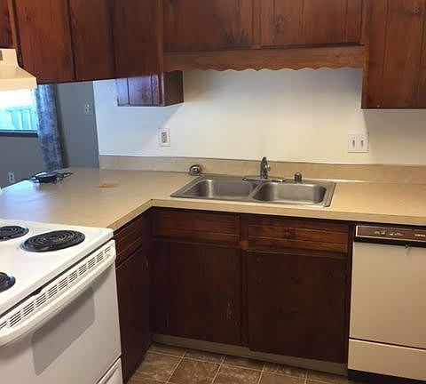 2nd image of 7310 NE 16th Ave #405