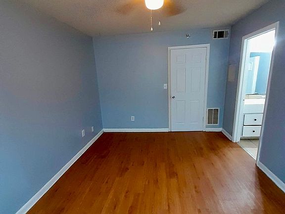 2nd image of 619 Brookside Dr #17