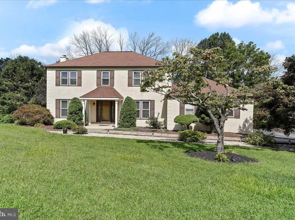 211 Wiltshire Dr, Kennett Square, PA 19348