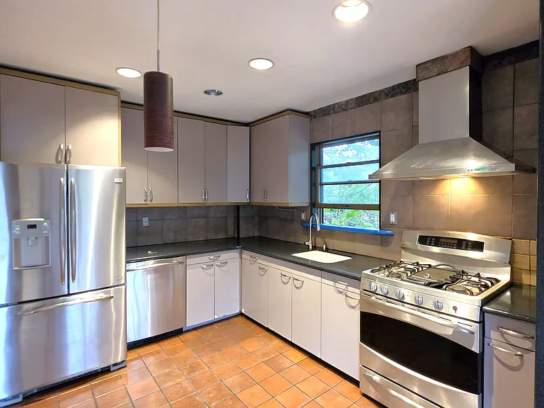 66-5 Dartmouth St #2 — Photo 3