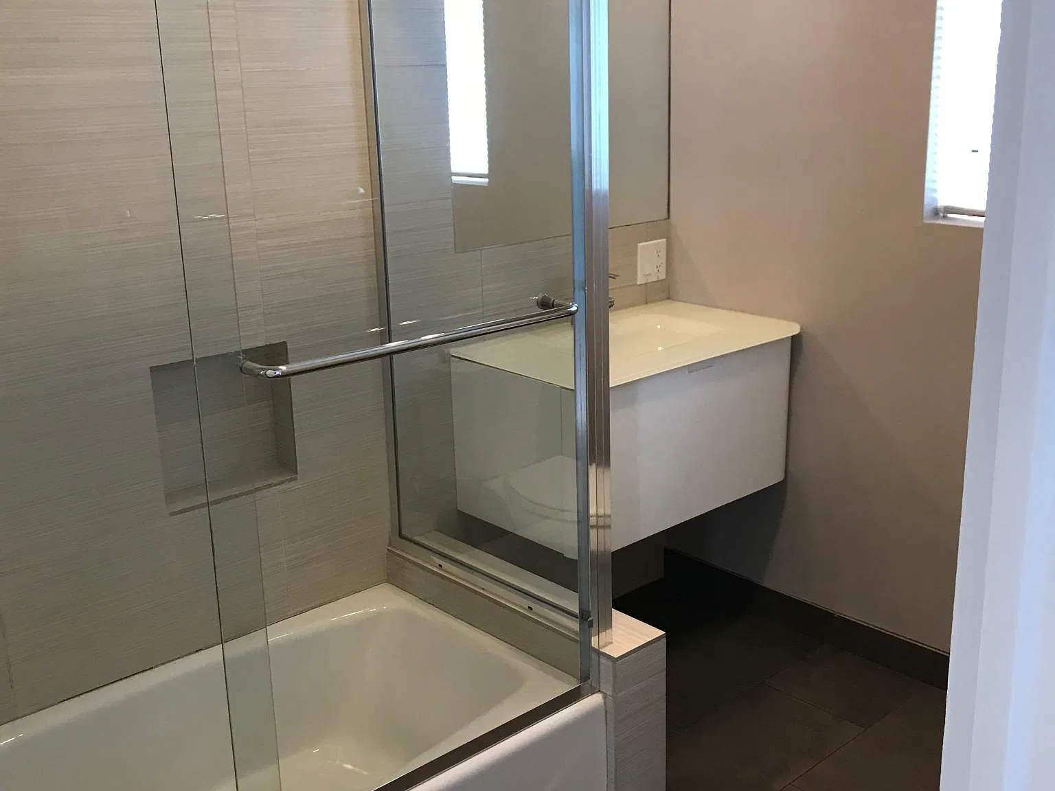2 bed, 600 sqft, $2,695 — Photo 4