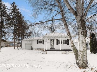 204 E North St, Saint Charles, MI, 48655