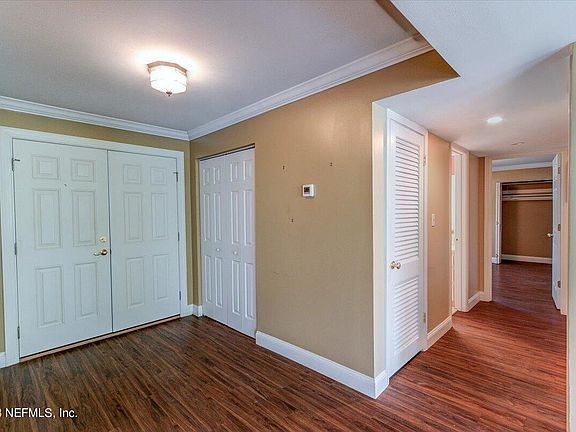3rd image of 4242 ORTEGA Boulevard #19