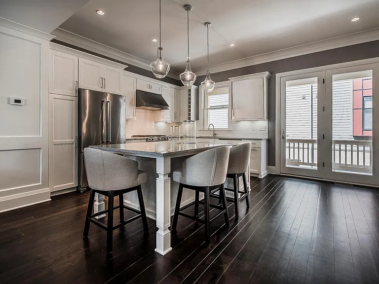 118 W Starr Ave — Photo 4