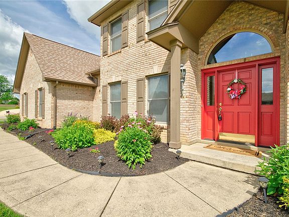 3rd image of 333 Echo Valley Dr
