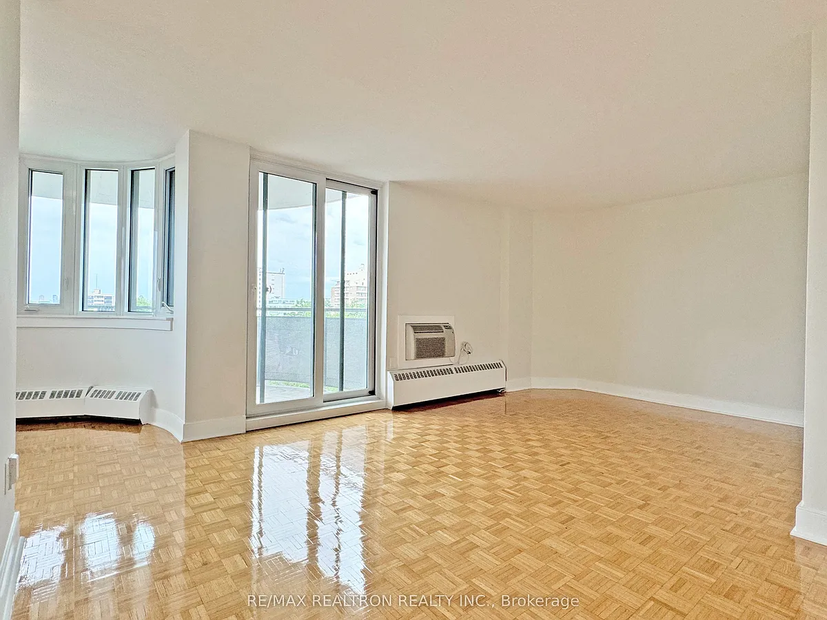 Building Photo - 485 Huron St #403