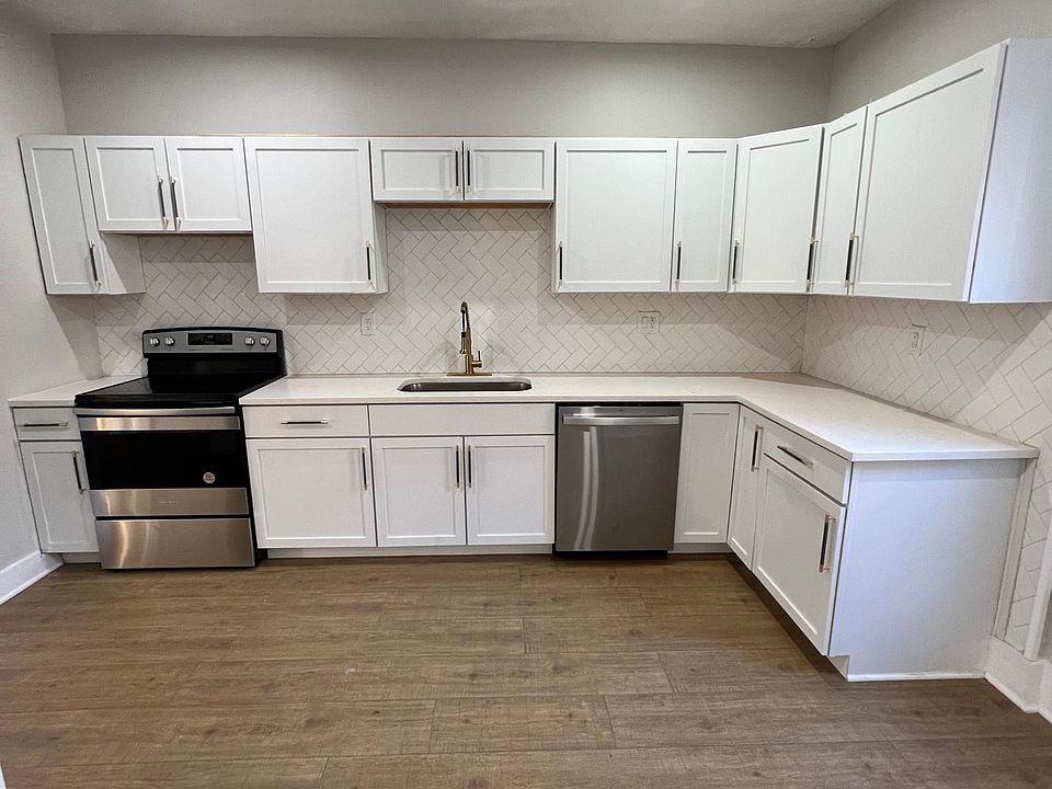 1st image of 8006 Lake Ave