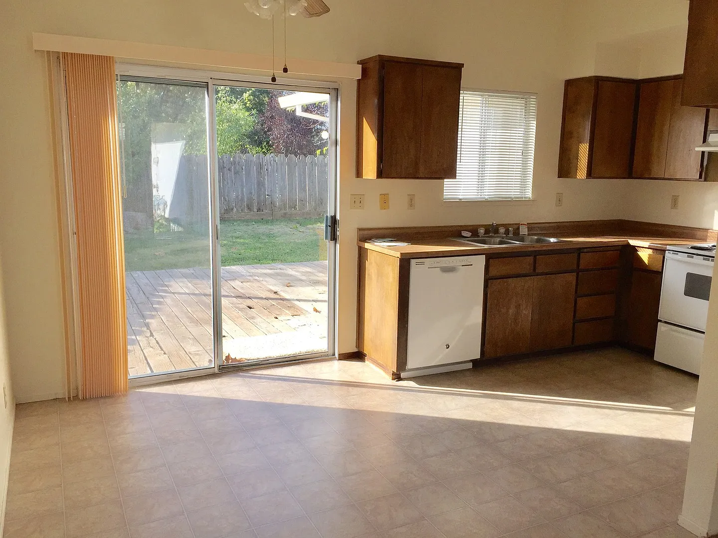 Rare find home with 2-Car Garage, Fenced Yard, with Convenient Location! — Photo 4