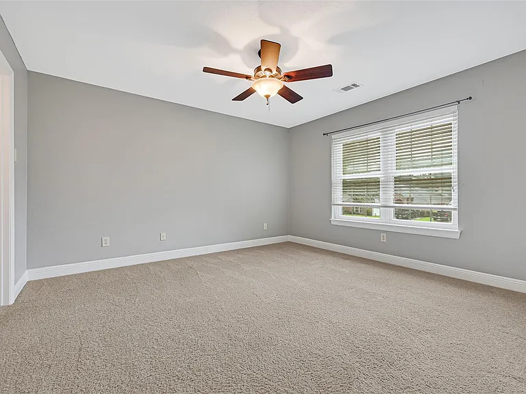 29 Dover Dr — Photo 18