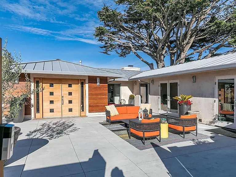27030 Meadow Way — Photo 4
